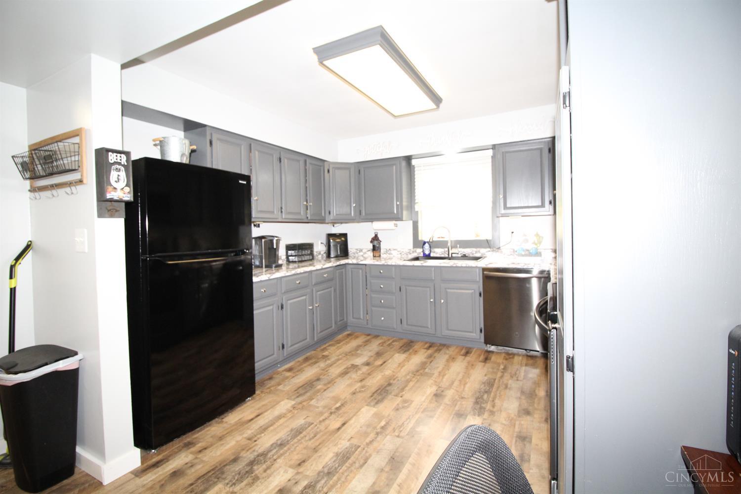 5870 Ross Road Fairfield, OH 45014 - Photo 7 of 28