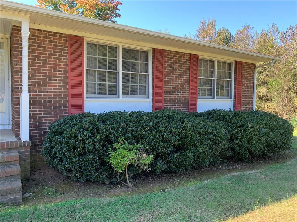 325 Dixon Road Graham, NC 27253 - Photo 2 of 36 Gallery Image 2