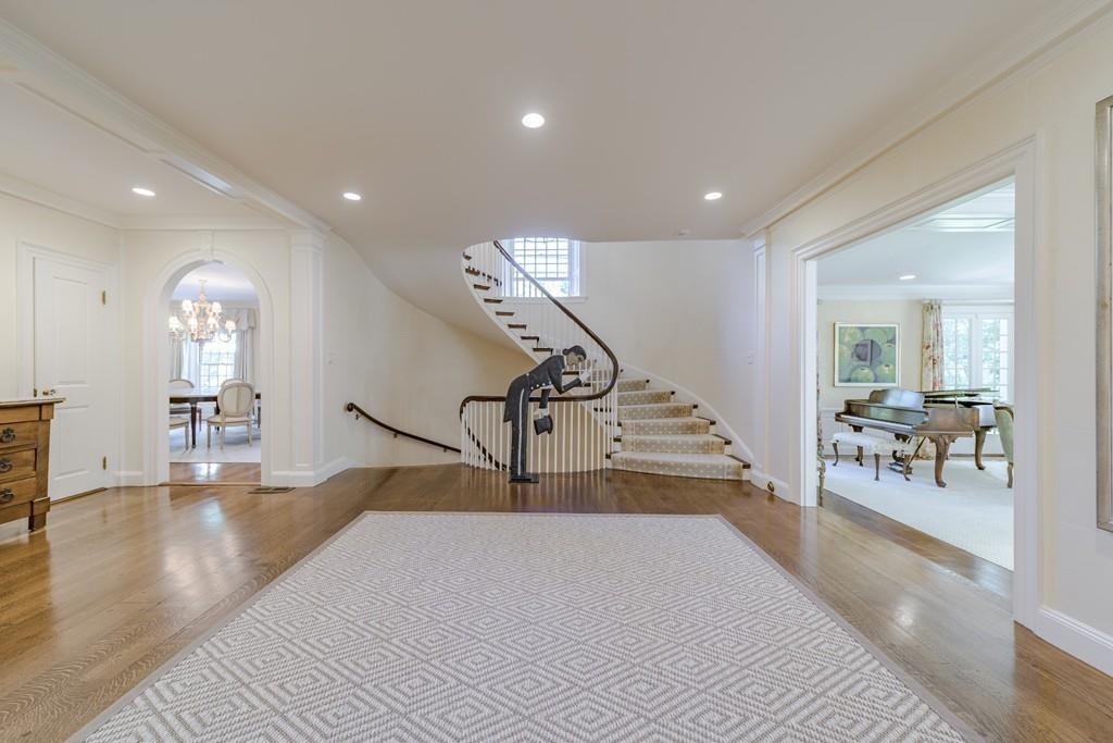 230 Dudley Road Newton, MA 02459 - Photo 5 of 23