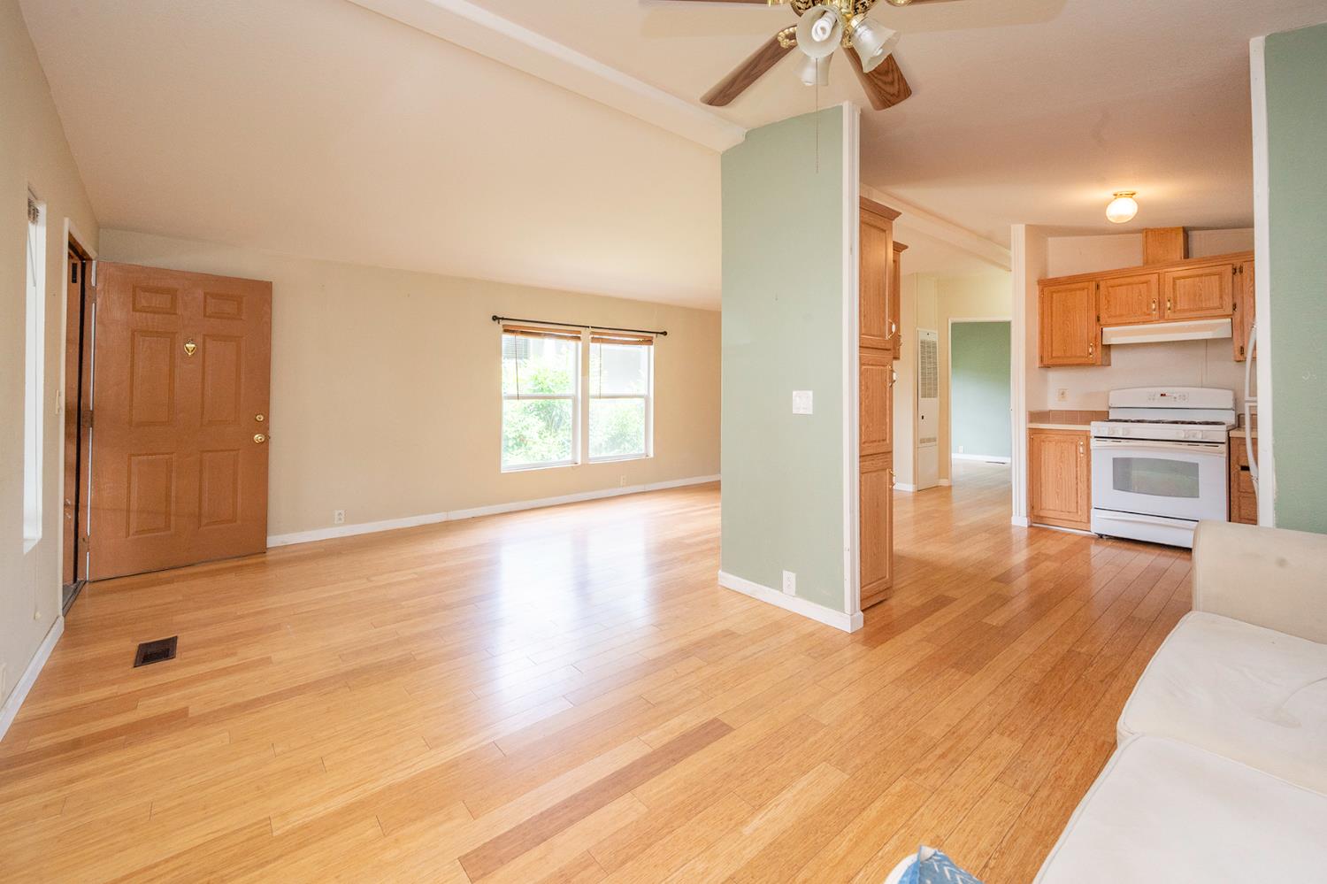 132 Danielle Way Folsom, CA 95630 - Photo 21 of 52 a view interior of the house and kitchen view
