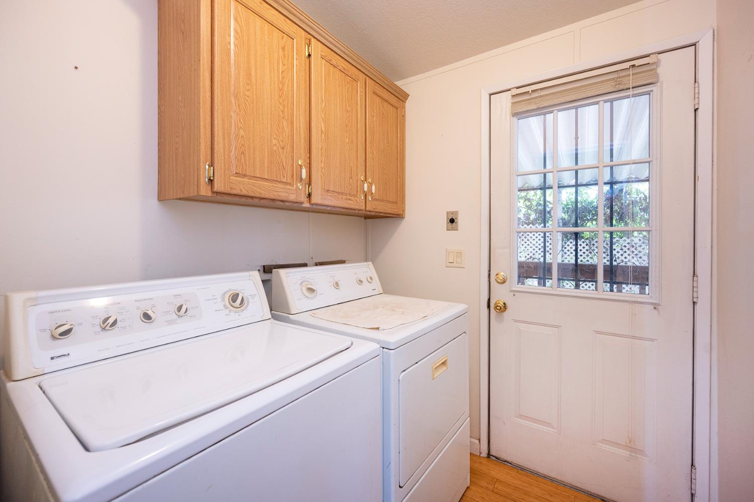 132 Danielle Way Folsom, CA 95630 - Photo 27 of 52 a utility room with dryer and washer