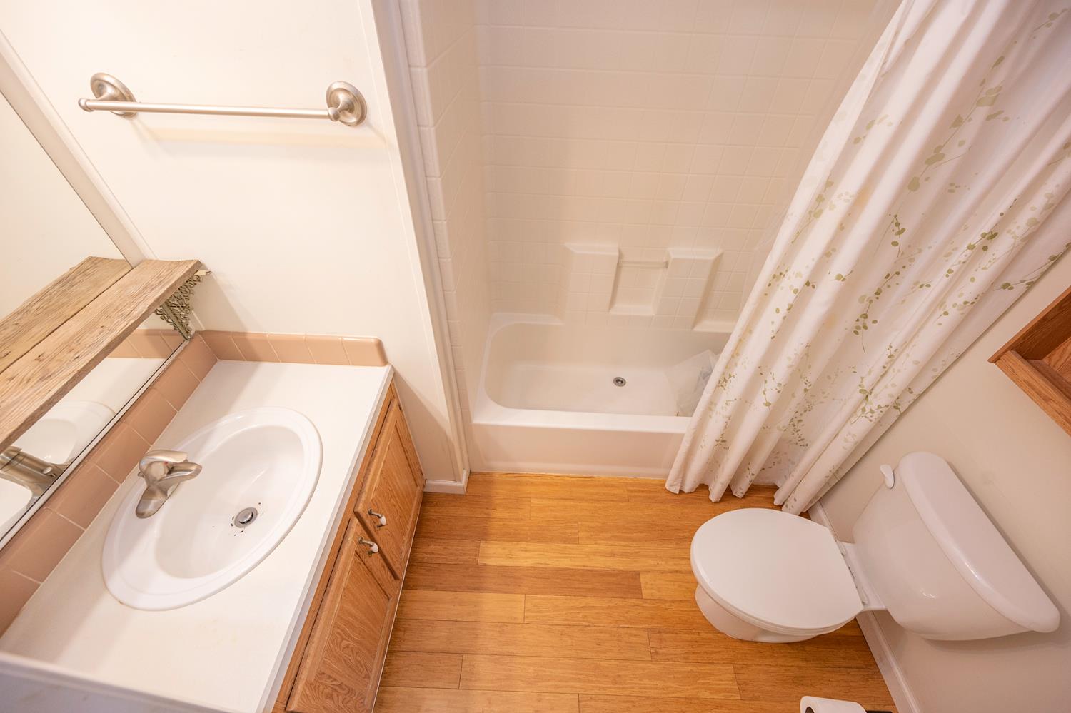 132 Danielle Way Folsom, CA 95630 - Photo 29 of 52 a bathroom with a sink and a mirror