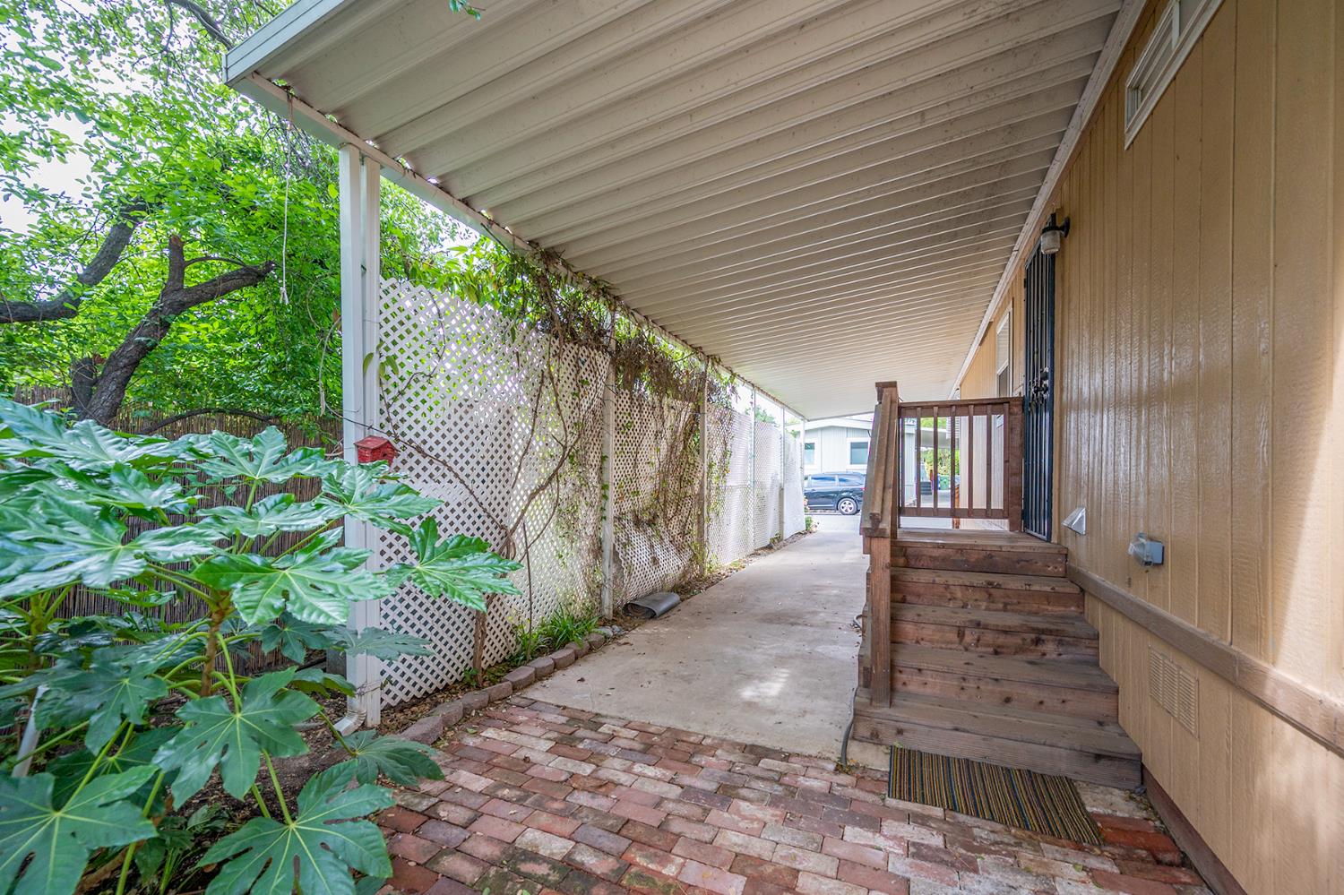 132 Danielle Way Folsom, CA 95630 - Photo 7 of 52 a view of a backyard with plants