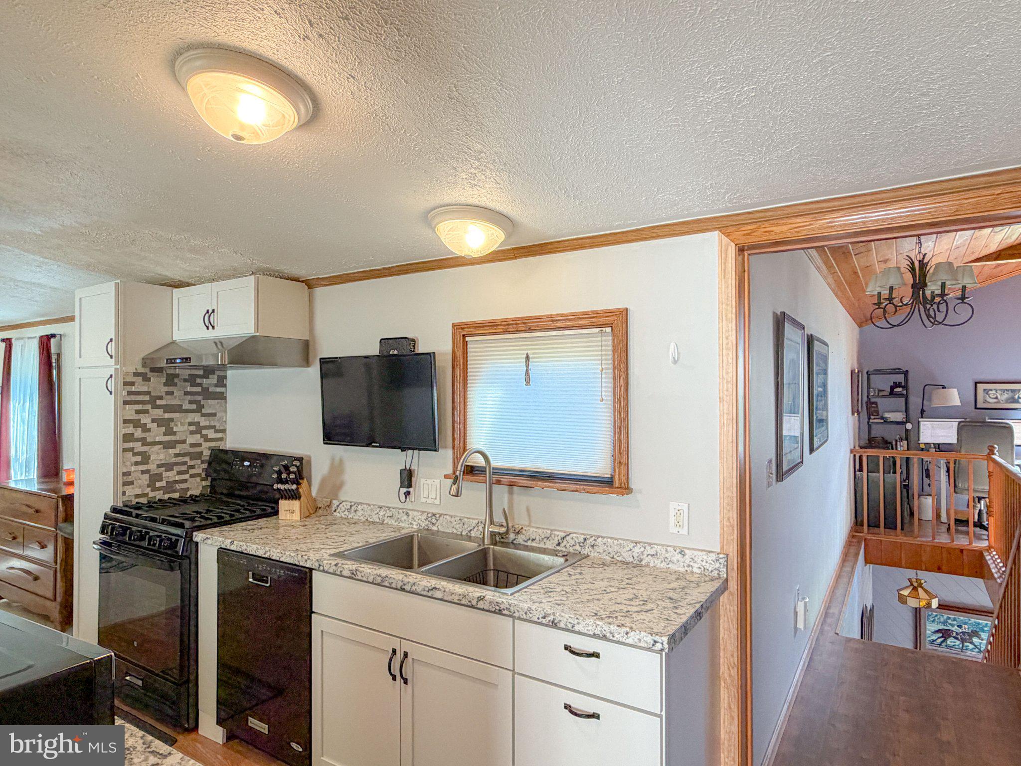 5869 Milligans Cove Road Manns Choice, PA 15550 - Photo 16 of 28 Kitchen