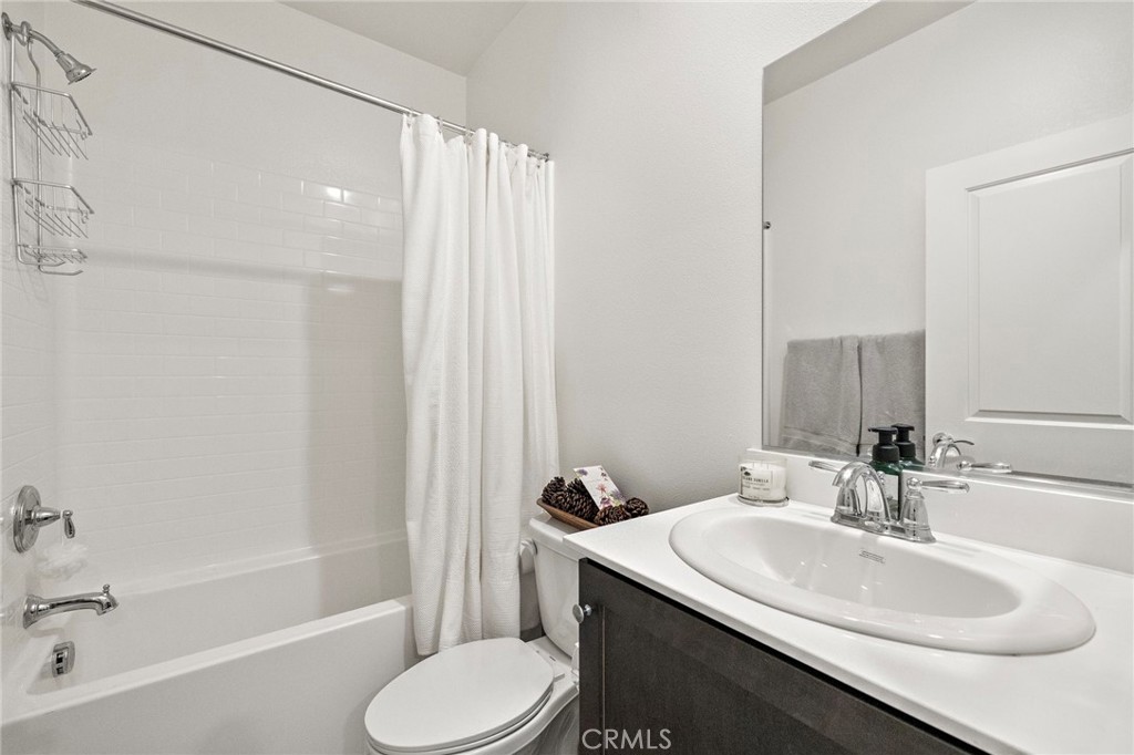 31324 Scrub Jay Road Winchester, CA 92596 - Photo 24 of 38