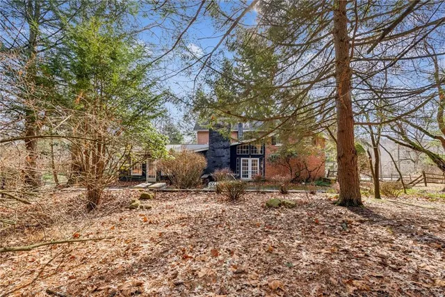 $775,000 | 469 Ross Road, Eighty Four, PA 15330