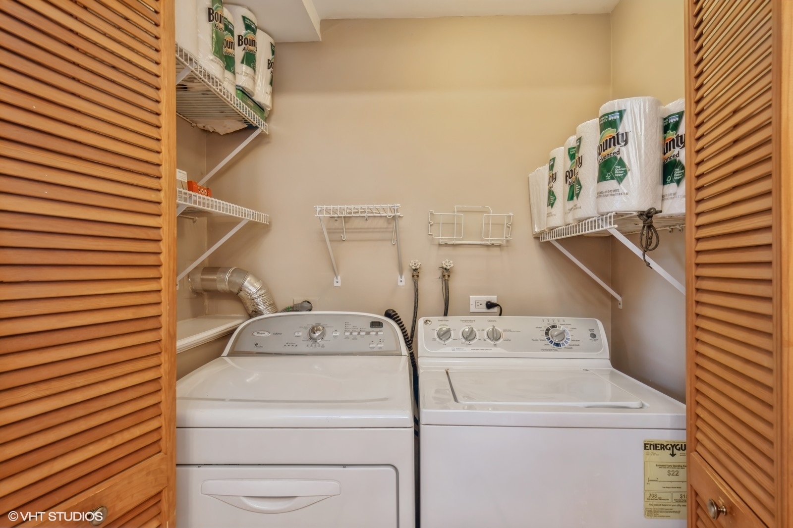 4130 North Firestone Drive Hoffman Estates, IL 60192 - Photo 19 of 27 a utility room with dryer and washer