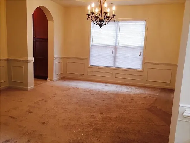 a view of entryway with front door