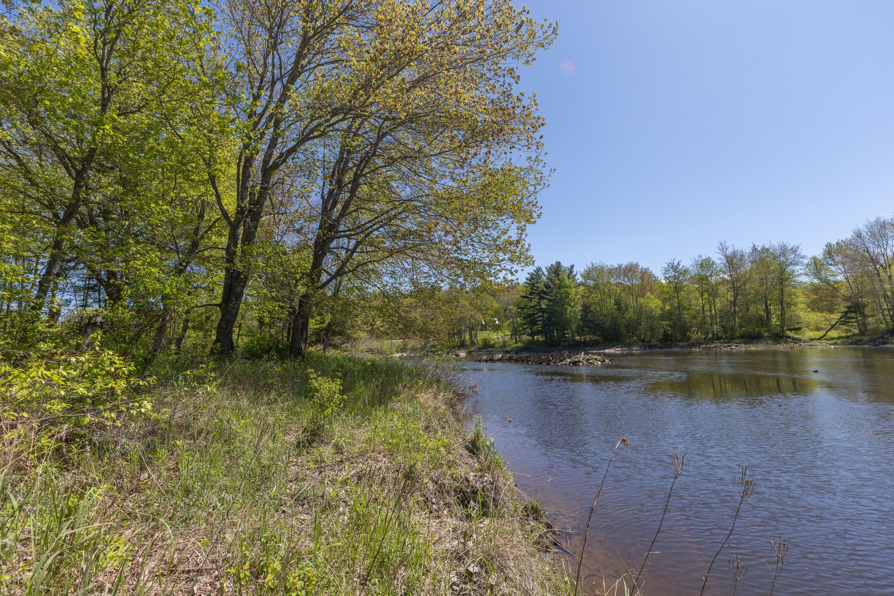 87 Bangor Road Ellsworth, ME 04605 - Photo 15 of 22 IMG_5614
