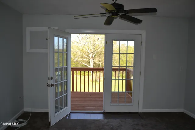 $3,250 | 60 Colonial Road, Unit 1, Stillwater, NY 12170