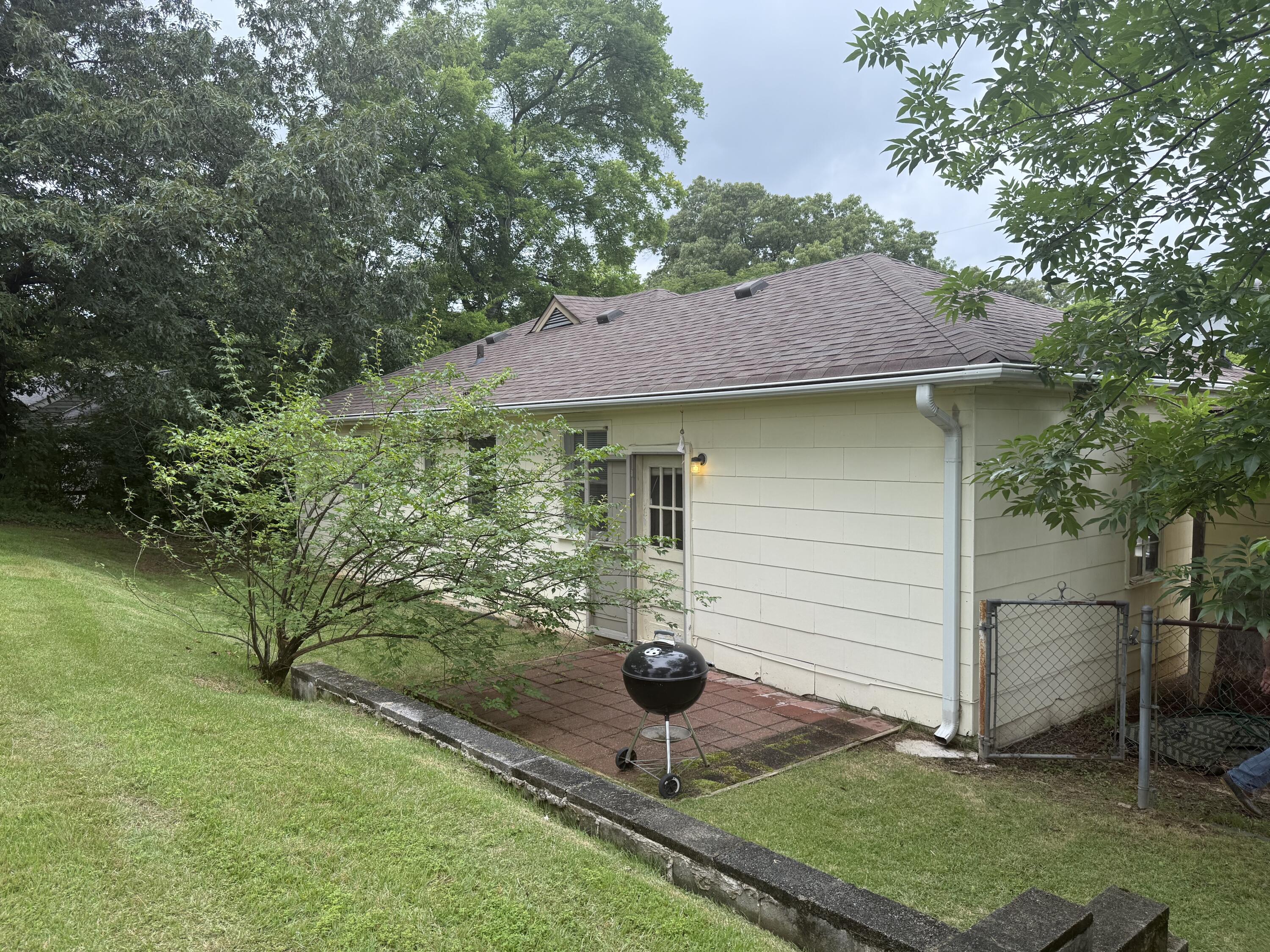 1422 Elm Street Chattanooga, TN 37415 - Photo 8 of 9 IMG_8285