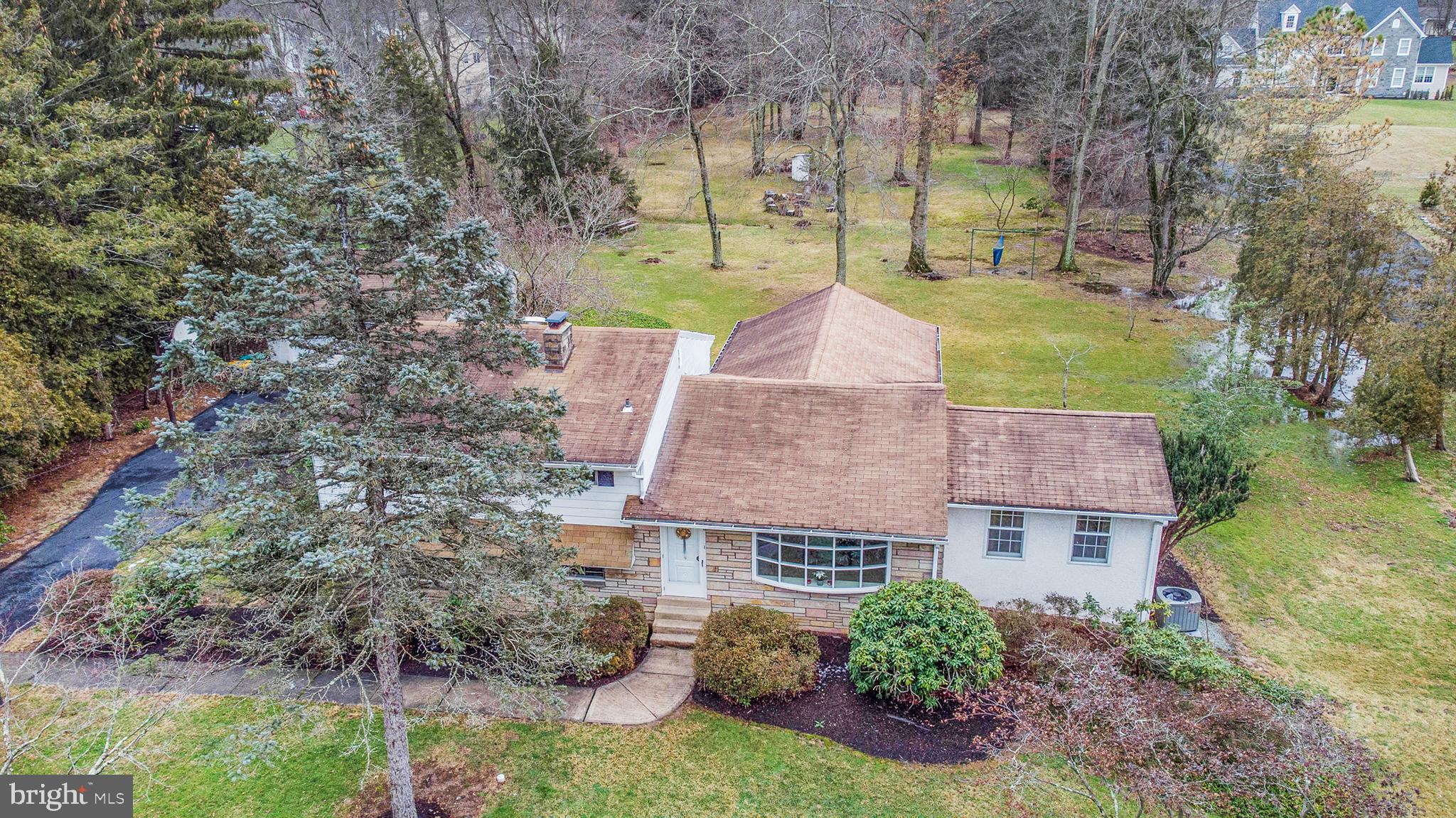 678 Cathcart Road Blue Bell, PA 19422 - Photo 3 of 85 Gallery Image 3