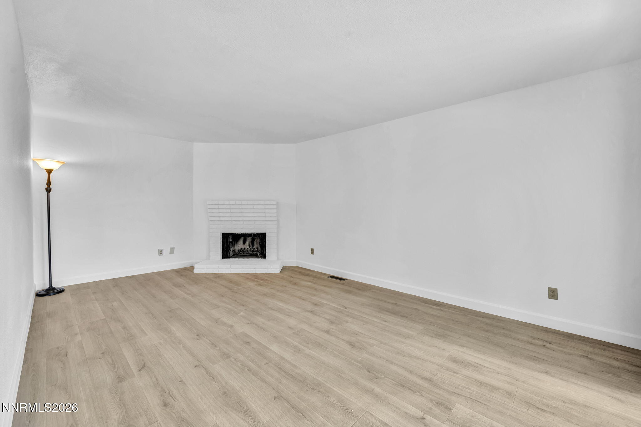3575 Balboa Drive Reno, NV 89503 - Photo 6 of 46 31-web-or-mls-3575-balboa-dr