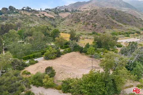 $9,950,000 | 5737 Bonsall Drive, Malibu, CA 90265