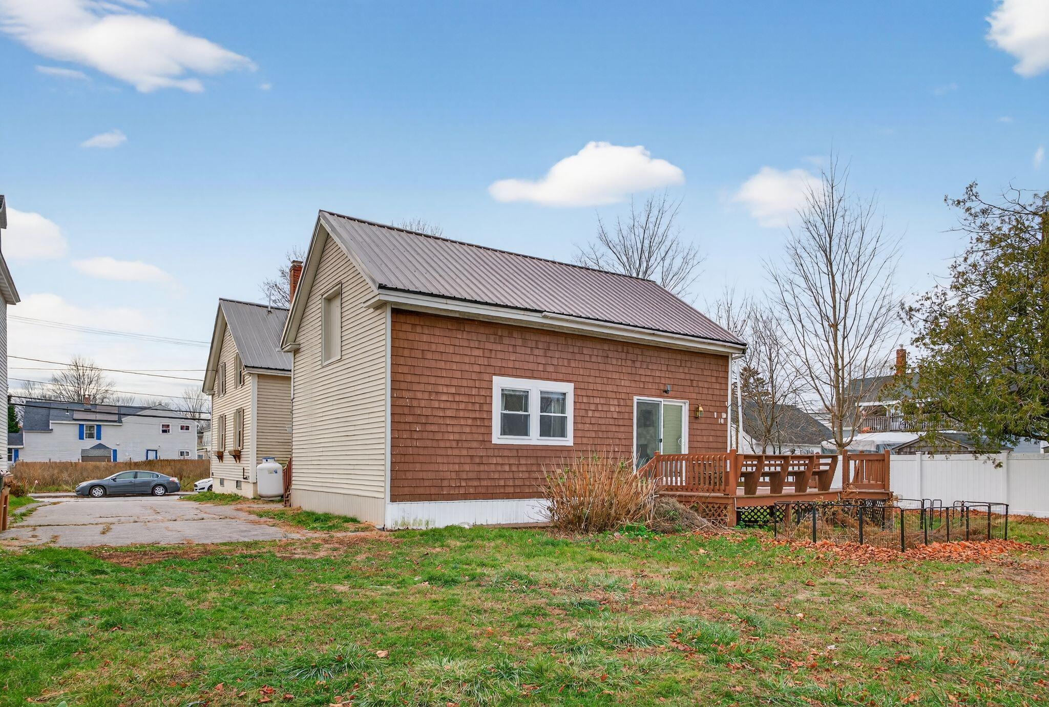 117 Temple Street Saco, ME 04072 - Photo 7 of 49 7_DSC09073