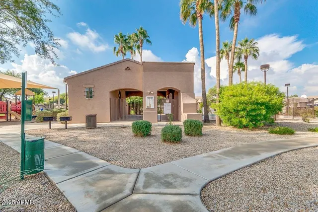 $3,050 | 6321 South 4 Peaks Place, Chandler, AZ 85249