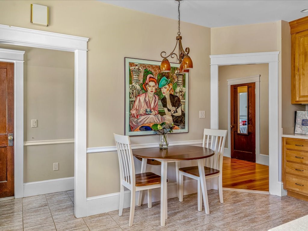 1102 Buttonwoods Avenue Warwick, RI 02886 - Photo 8 of 17 Kitchen