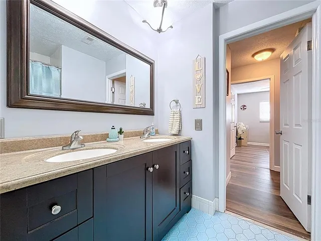 $594,000 | 611 Greenbriar Drive, Brandon, FL 33511