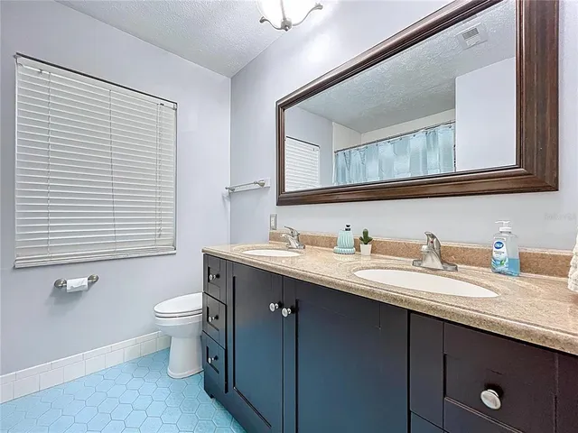 $594,000 | 611 Greenbriar Drive, Brandon, FL 33511