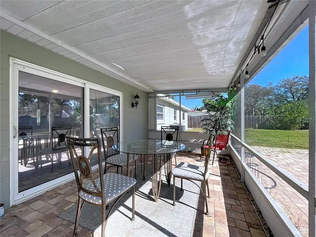 $594,000 | 611 Greenbriar Drive, Brandon, FL 33511