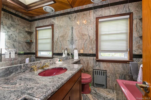 $1,350,000 | 898 West Broadway, Woodmere, NY 11598