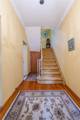 $1,350,000 | 898 West Broadway, Woodmere, NY 11598