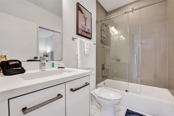 $7,000 | 1371 North Ocean Boulevard, Pompano Beach, FL 33062