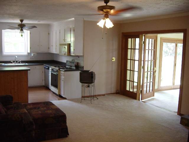 612 Parkins Mill Road Greenville, SC 29607 - Photo 5 of 9