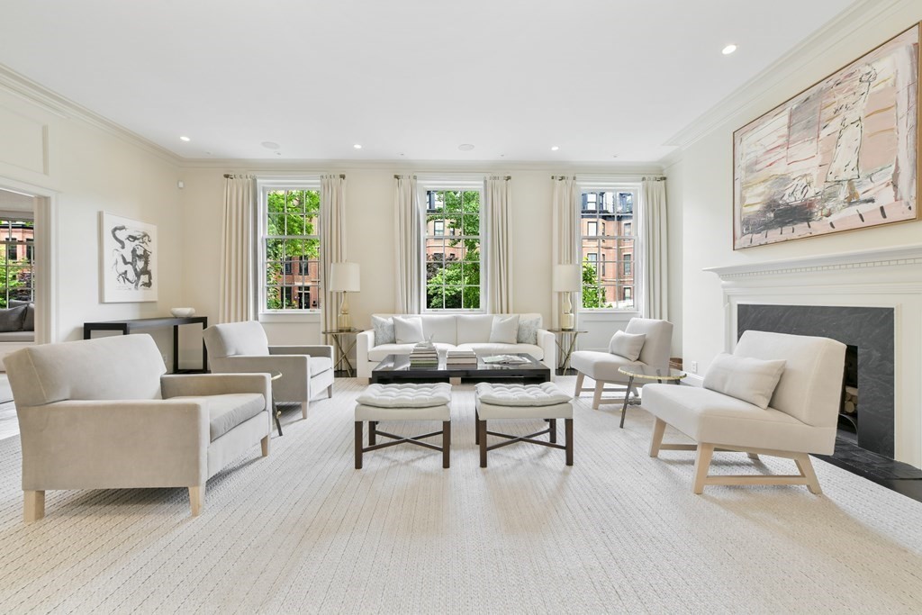 360 Beacon Street, Unit 1 Boston, MA 02116 - Photo 1 of 22