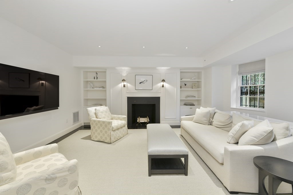 360 Beacon Street, Unit 1 Boston, MA 02116 - Photo 12 of 22