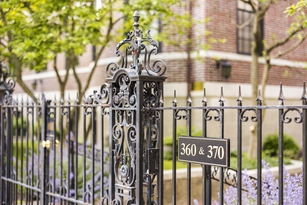 360 Beacon Street, Unit 1 Boston, MA 02116 - Photo 20 of 22