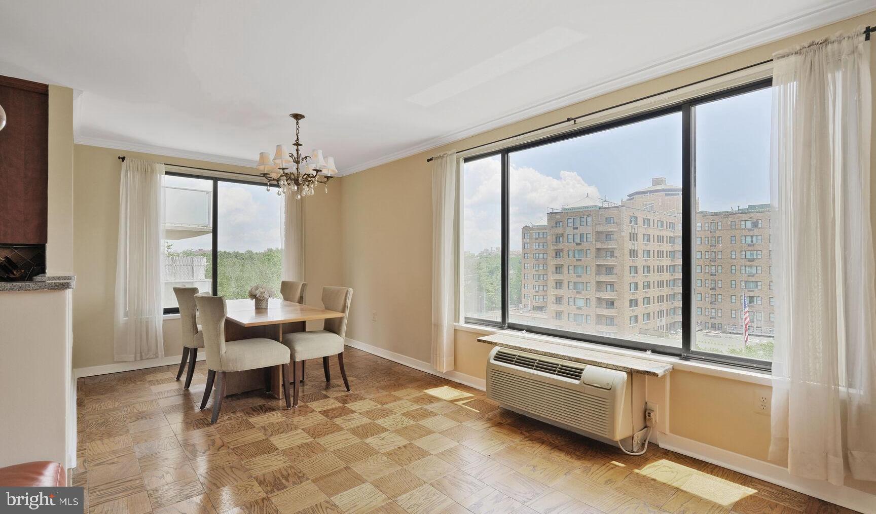 2501 Calvert Street Northwest, Unit 701 Washington, DC 20008 - Photo 10 of 31 Dining Room