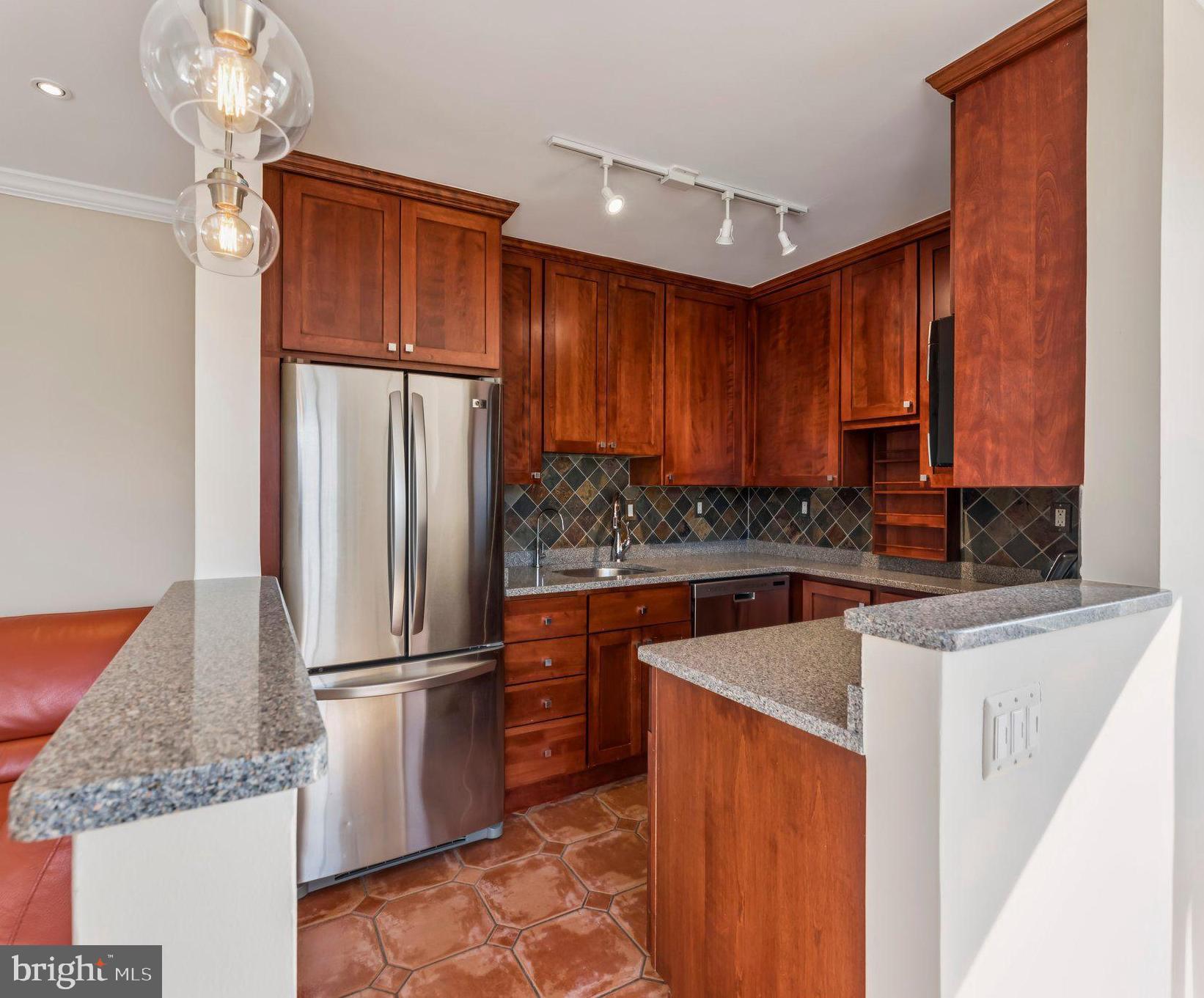 2501 Calvert Street Northwest, Unit 701 Washington, DC 20008 - Photo 12 of 31 Stainless Steel Appliances
