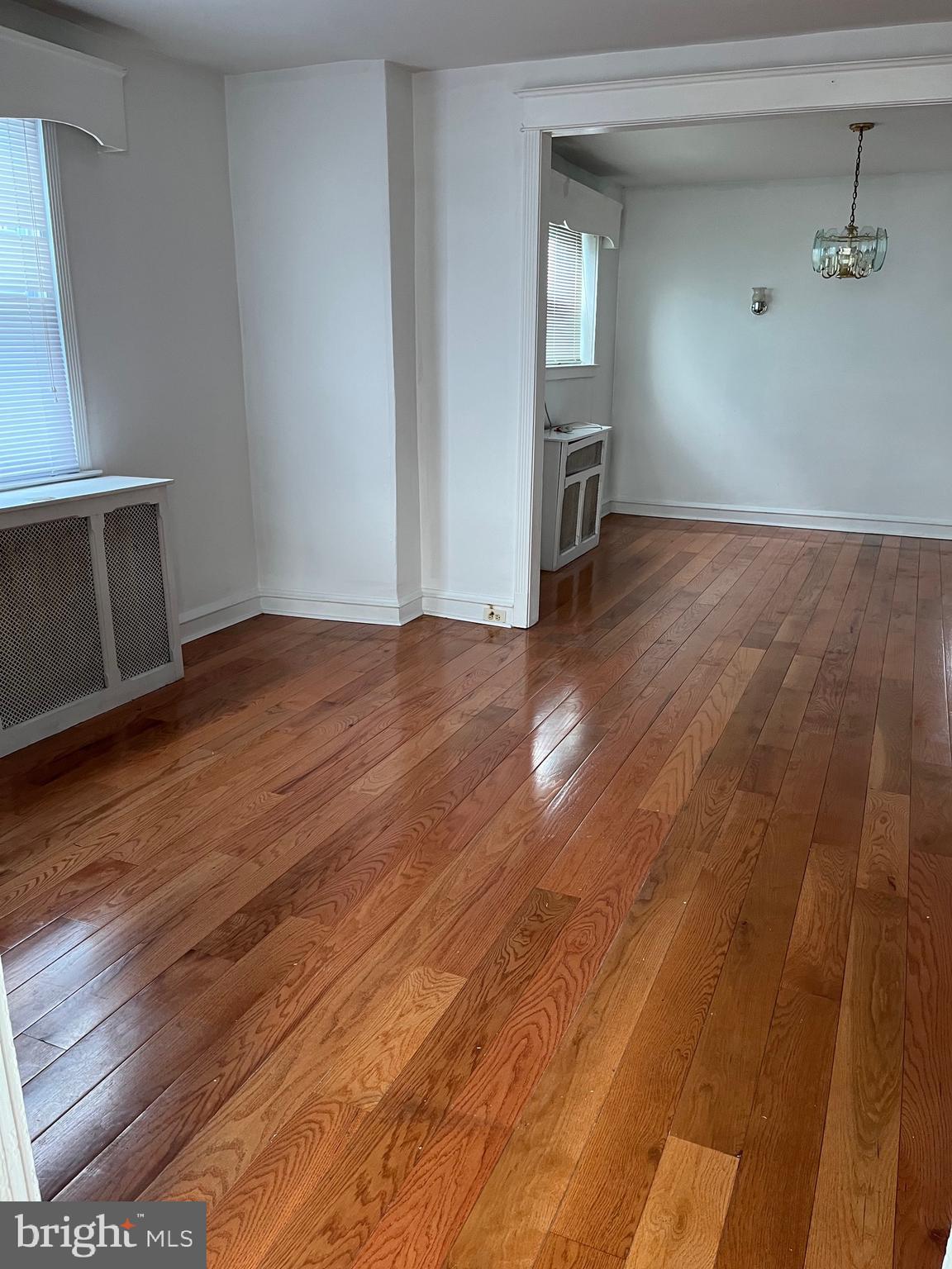 141 Wellington Road Upper Darby, PA 19082 - Photo 3 of 29