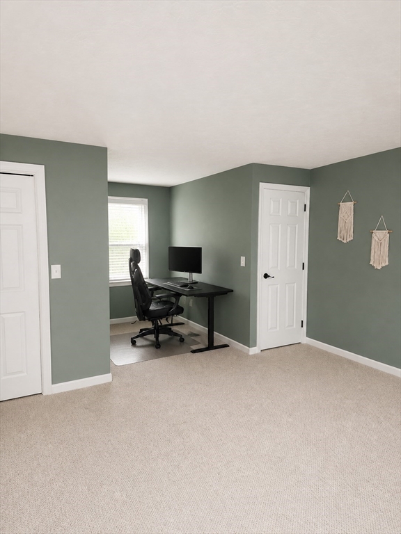 1096 Long Pond Road Plymouth, MA 02360 - Photo 12 of 33