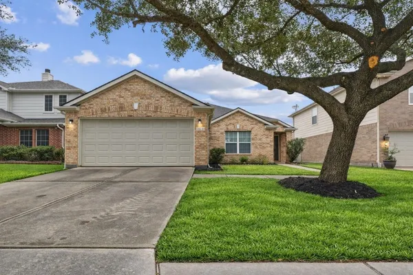 $2,300 | 18110 Jills Way Lane, Cypress, TX 77429
