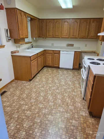 $265,000 | 1185 Phelps Circle, Mountain Home, ID 83647