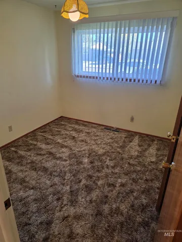 $265,000 | 1185 Phelps Circle, Mountain Home, ID 83647