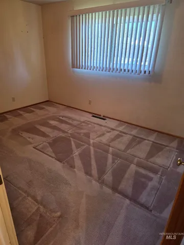 $265,000 | 1185 Phelps Circle, Mountain Home, ID 83647