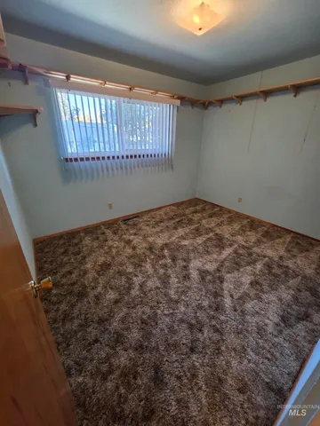 $265,000 | 1185 Phelps Circle, Mountain Home, ID 83647