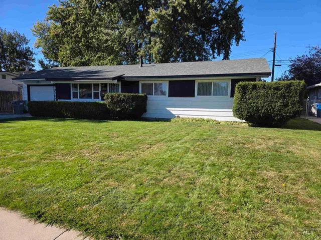 $265,000 | 1185 Phelps Circle, Mountain Home, ID 83647