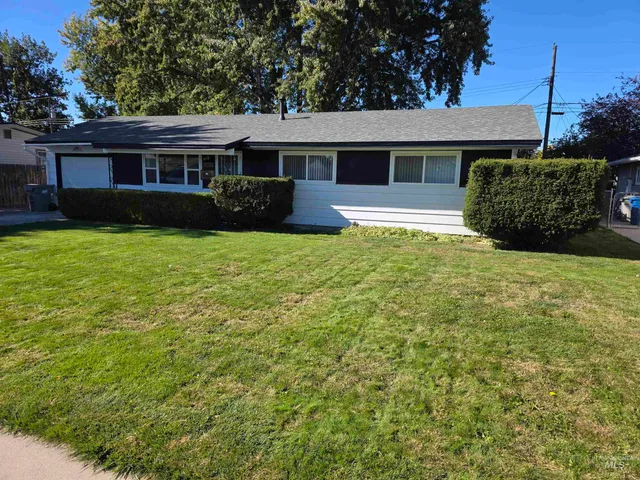 $265,000 | 1185 Phelps Circle, Mountain Home, ID 83647