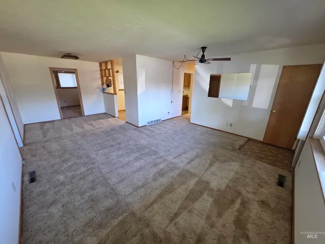 $265,000 | 1185 Phelps Circle, Mountain Home, ID 83647