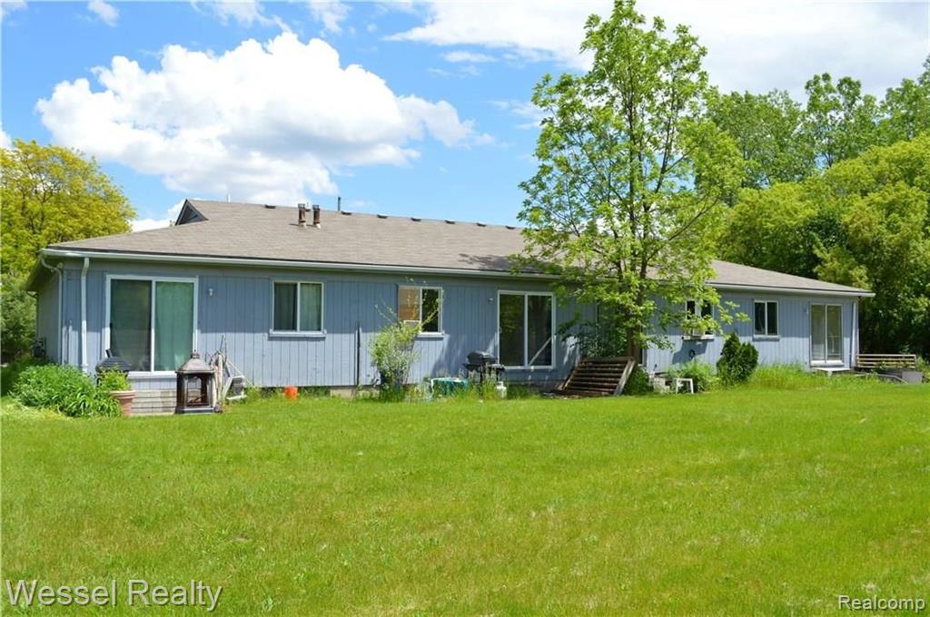 58629 Wallington Washington, MI 48094 - Photo 10 of 15