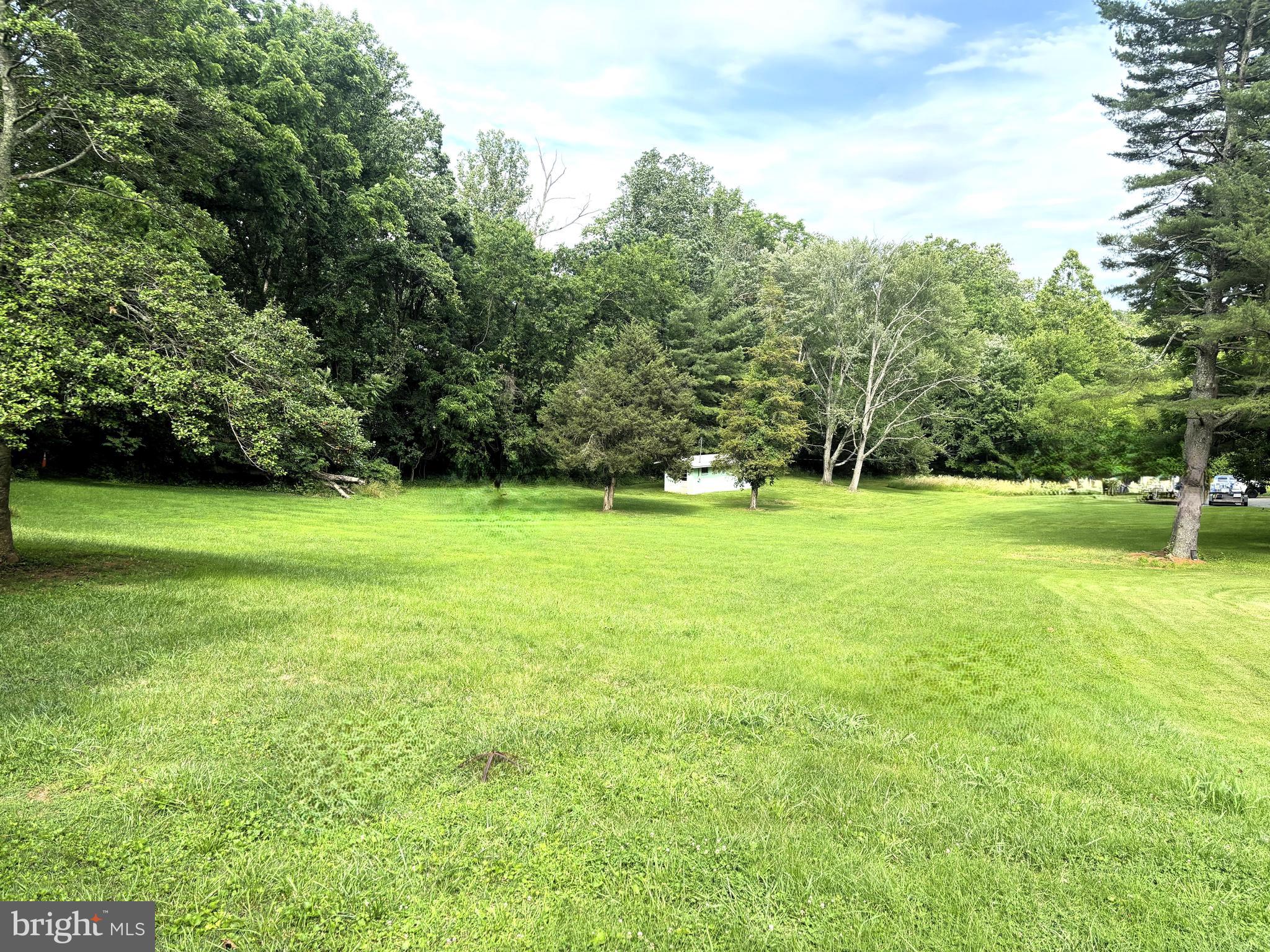 7373 Baldwin Ridge Road Warrenton, VA 20187 - Photo 2 of 13 Large Backyard