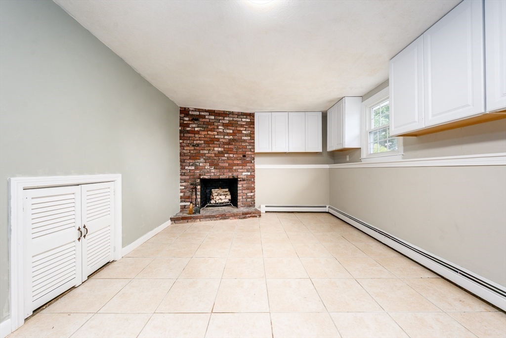 8 Elizabeth Road Bourne, MA 02559 - Photo 11 of 34