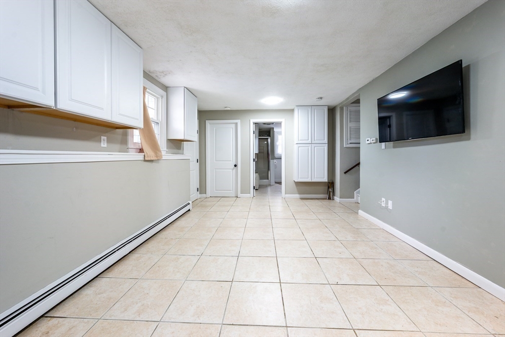 8 Elizabeth Road Bourne, MA 02559 - Photo 12 of 34