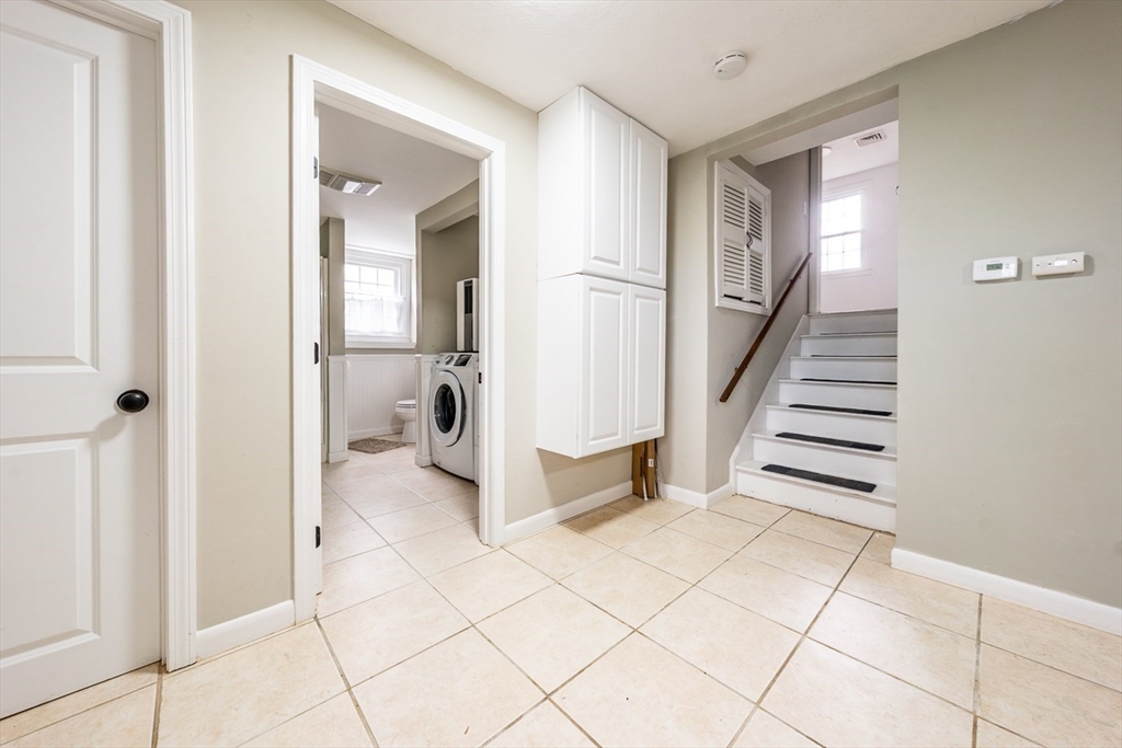 8 Elizabeth Road Bourne, MA 02559 - Photo 13 of 34