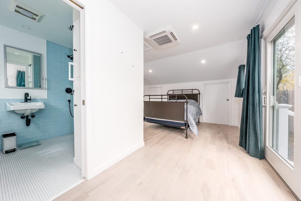 8 Elizabeth Road Bourne, MA 02559 - Photo 16 of 34