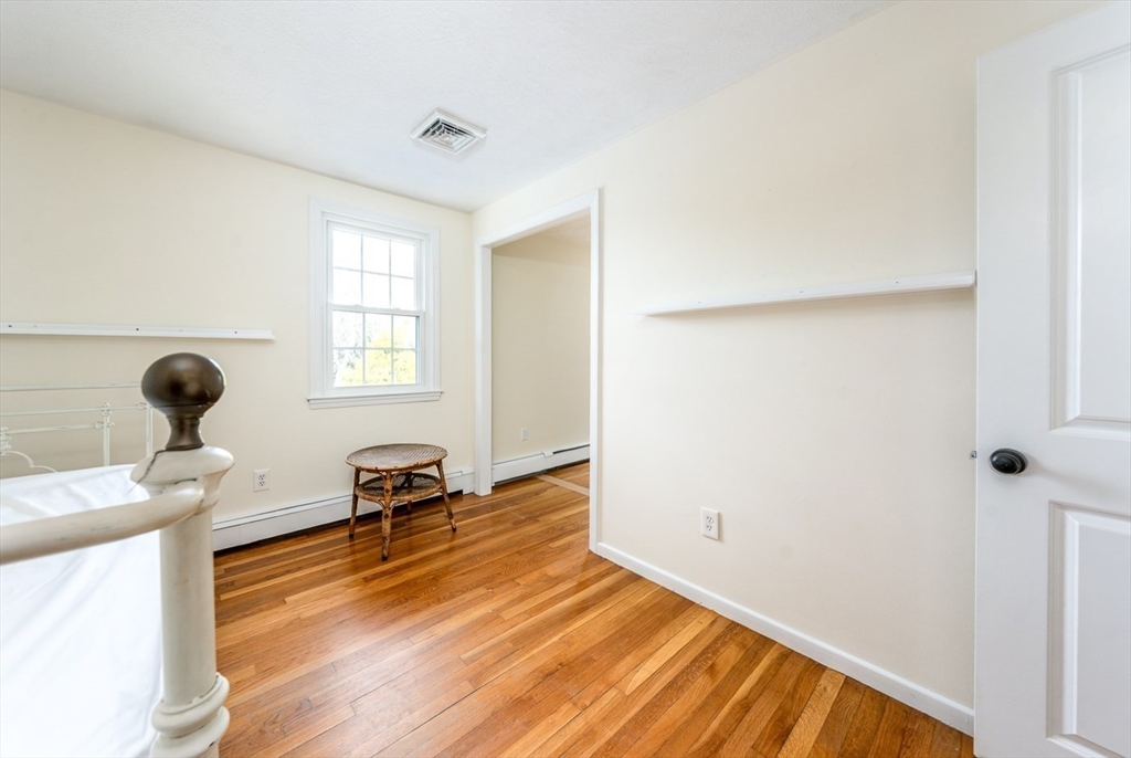 8 Elizabeth Road Bourne, MA 02559 - Photo 21 of 34